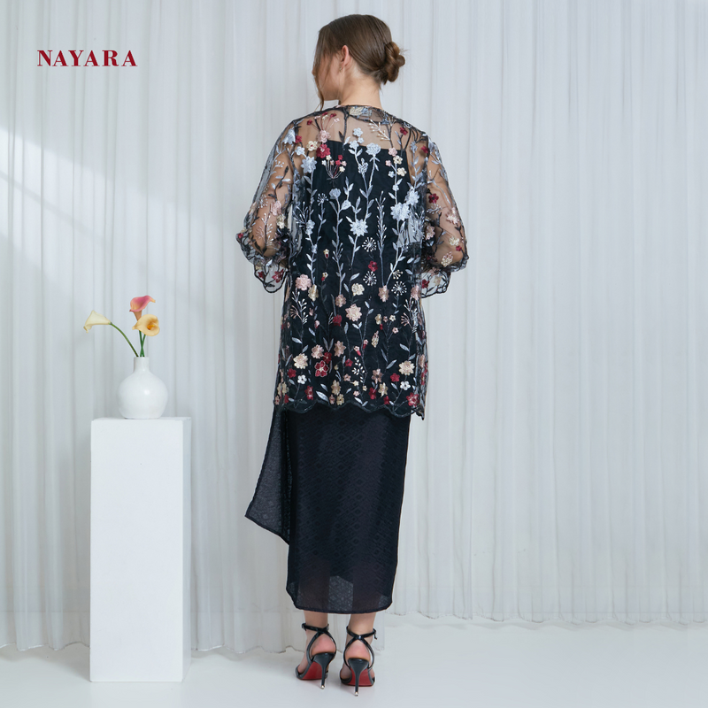 Nayara Atasan Kebaya Modern Ilyana Embroidered Tulle