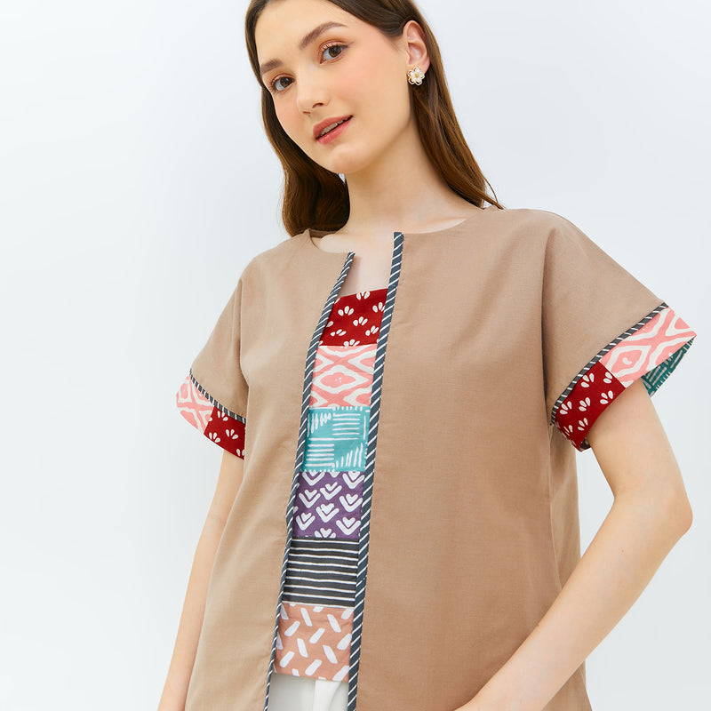 Nayara Blouse Batik Atara